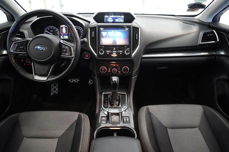 Subaru XV 2,0I LINEAR 4WD AUT. - fotka 23 z 34