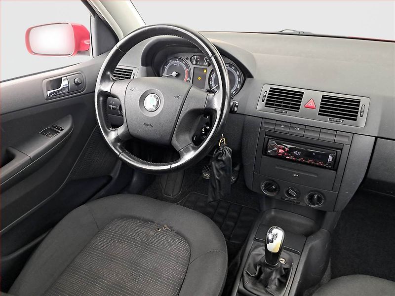 Škoda Fabia (2005) 1.2 12V, udržované - fotka 7 z 13