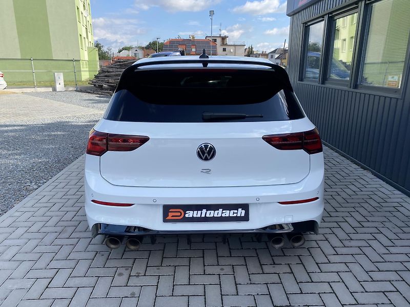 Volkswagen Golf 2.0 TSI 235kW-R-PERFORMANCE - fotka 4 z 41