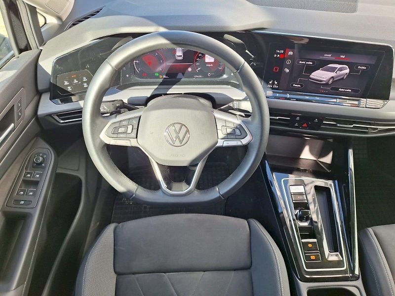 Volkswagen Golf (2023) Variant VIII / 2.0 TDI / 110 k - fotka 12 z 33