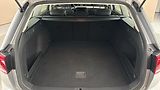 Volkswagen Passat 2.0 TDI DSG Elegance Variant - náhled 17