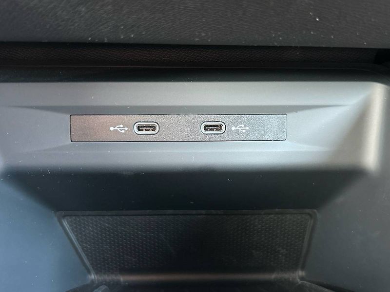 Cupra Formentor (2022) 1.5 TSI 7DSG - fotka 28 z 35