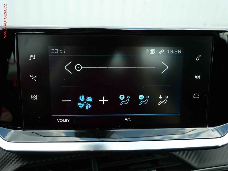 Peugeot 2008 (2020) 1.5 HDi, Active, navi, kamera - fotka 19 z 23