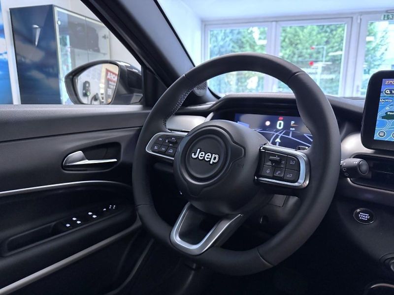 Jeep Avenger (2026) 1.2 T e-Hybrid AT 110k Summit - fotka 18 z 19