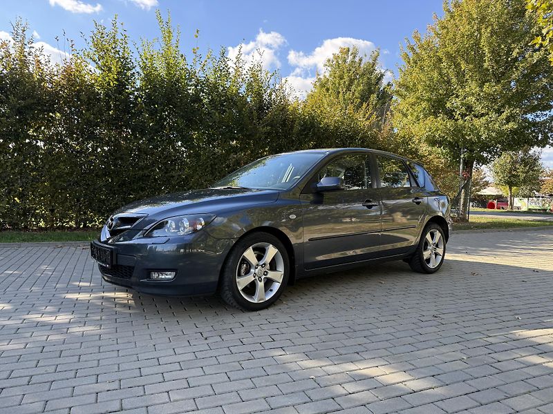 Mazda 3 1.6 Sport Active - fotka 4 z 28