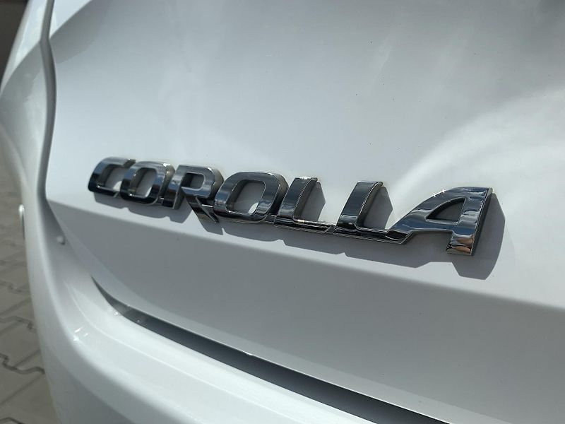 Toyota Corolla TS STYLE 1.8 HEV 103kW e-CVT - fotka 28 z 32