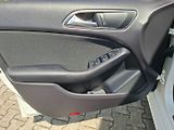 Mercedes-Benz Třídy B (2017) B 180D 80kW -S.KNIHA-SENZORY - náhled 26