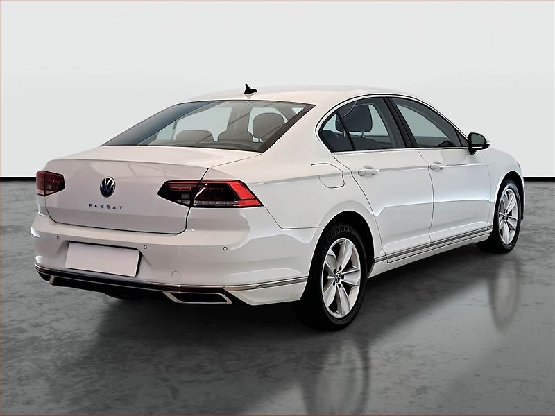 Volkswagen Passat (2020) 1.5 TSI, Automat, Kůže, Navi - fotka 5 z 28