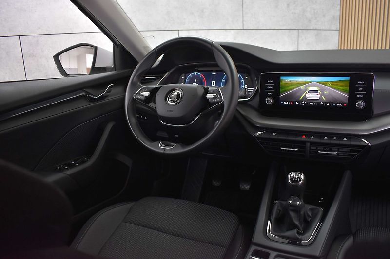 Škoda Octavia 2.0 TDI 110kW AMBITION+*ČR 1.M - fotka 8 z 37