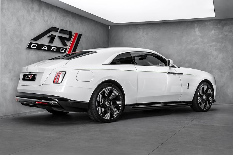 Rolls-Royce Spectre - fotka 5 z 28