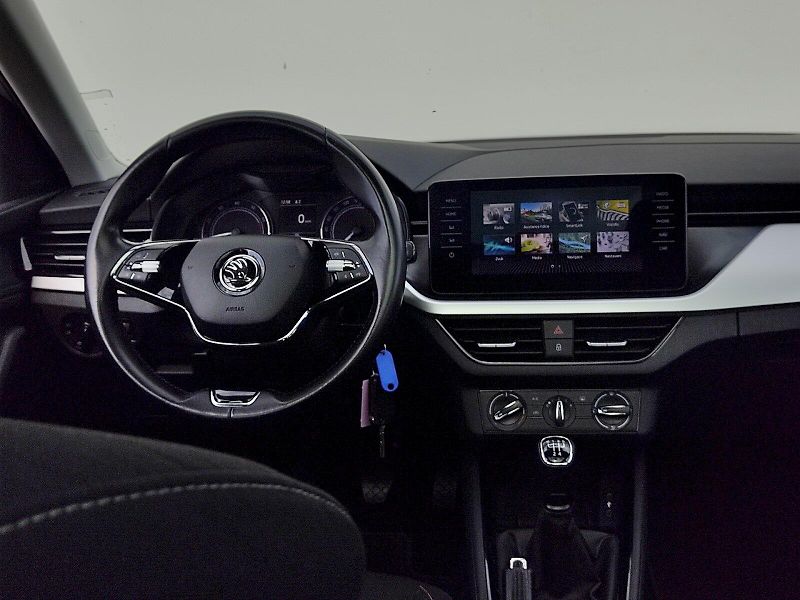 Škoda Scala (2021) Ambition 1,0 Tsi panorama - fotka 6 z 37