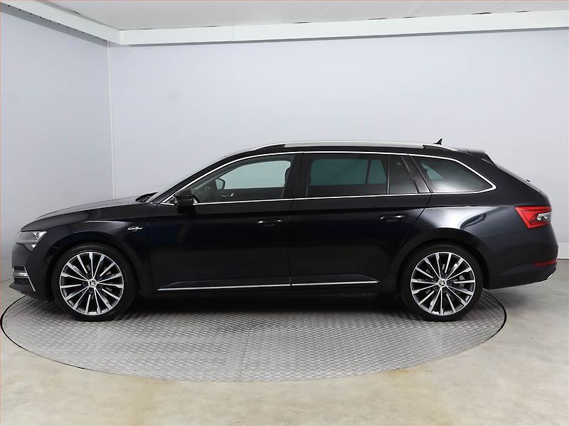 Škoda Superb (2021) Laurin&Klement 2.0 TDI - fotka 3 z 23