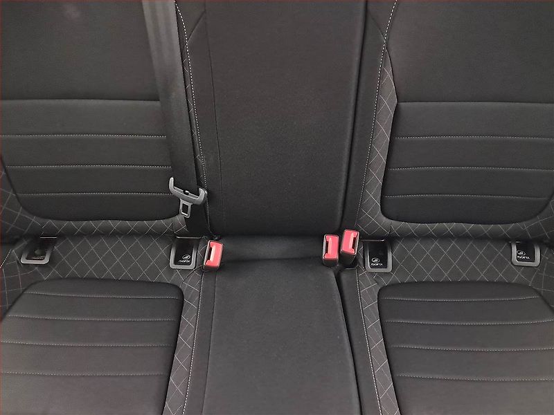 Škoda Fabia (2016) 1.2 TSI, ČR,1.maj - fotka 10 z 14