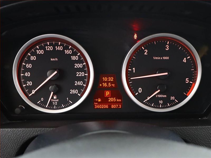 BMW X6 (2009) xDrive30d, 4X4, Automat, Kůže - fotka 9 z 16