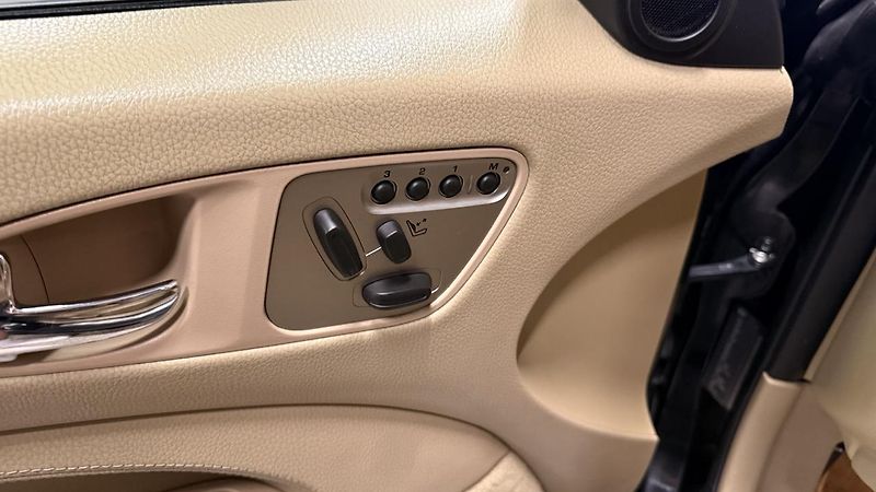Jaguar XK (2009) V8 3.5i, REZERVOVÁNO - fotka 24 z 55