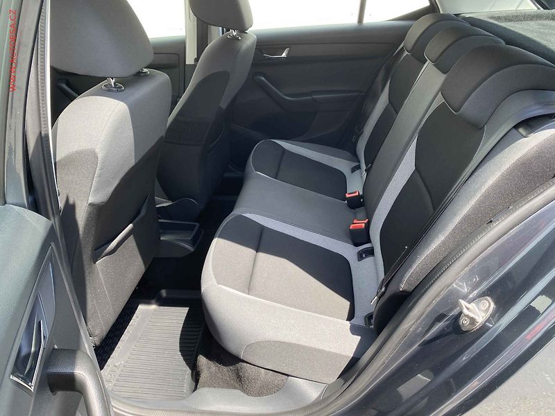 Škoda Fabia (2014) 1.2 TSi, AC, tempo - fotka 10 z 17