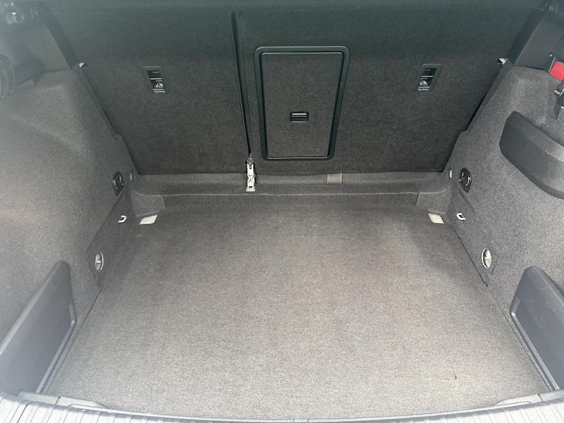 Škoda Karoq (2019) 1.5TSi DSG Style Virtual RZV - fotka 22 z 52