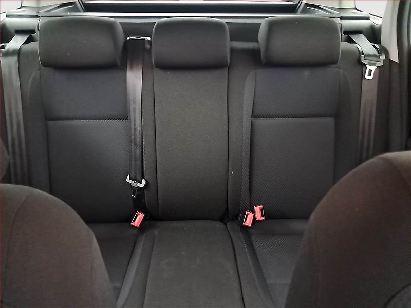 Škoda Fabia (2011) 1.2 TSI, Xenony, Tempomat - fotka 10 z 15