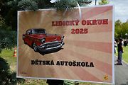 Na tradiční Lidický okruh dorazily desítky historických automobilů a motocyklů, které obdivovali návštěvníci z Kladna i širokého okolí.
