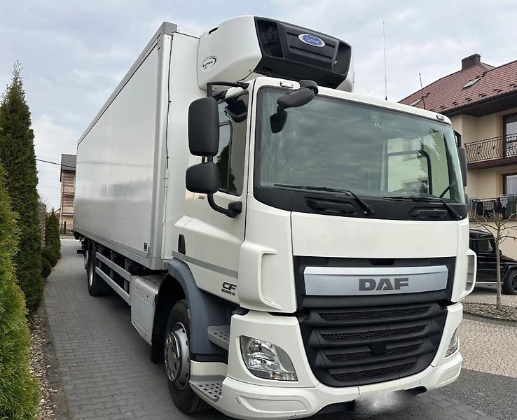 DAF CF (2017) 370 6x2 chlaďák EURO 6 - fotka 2 z 12