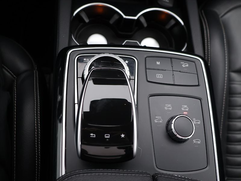 Mercedes-Benz GLE 3,0 350d 190 kW 4MATIC AMG - fotka 24 z 35