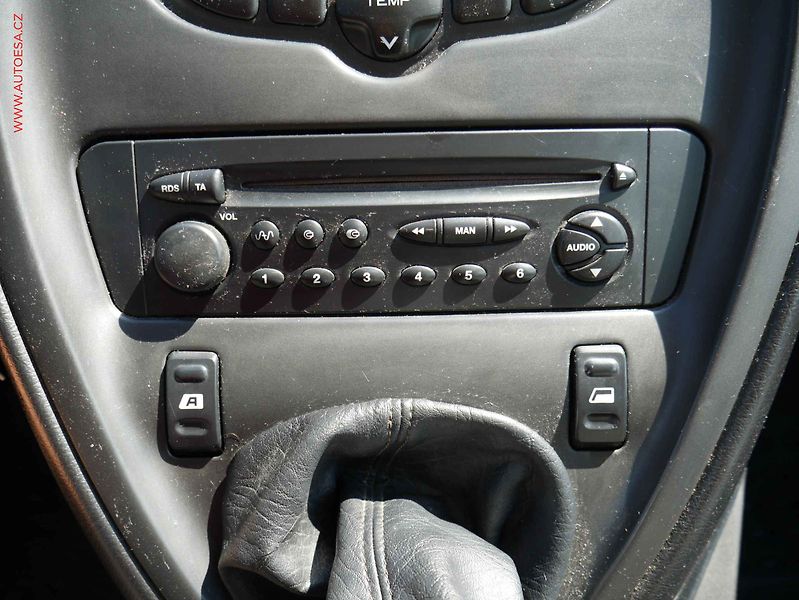 Citroën Xsara Picasso (2002) 1.8i, autoAC - fotka 15 z 16