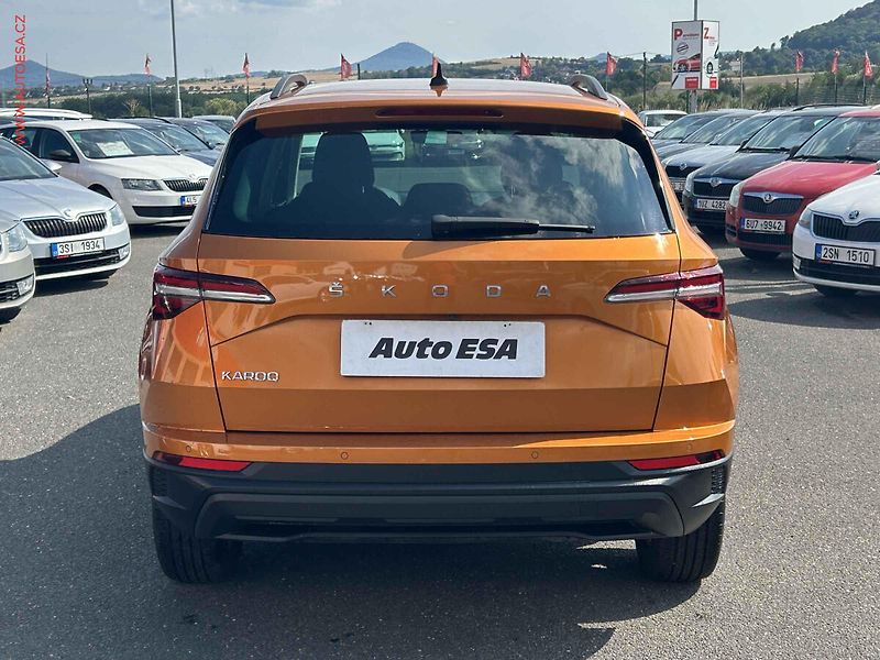 Škoda Karoq (2022) 1.0TSi, ČR, Ambition - fotka 5 z 18