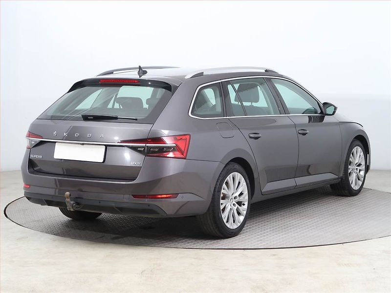 Škoda Superb (2022) Style Plus 2.0 TDI - fotka 5 z 13