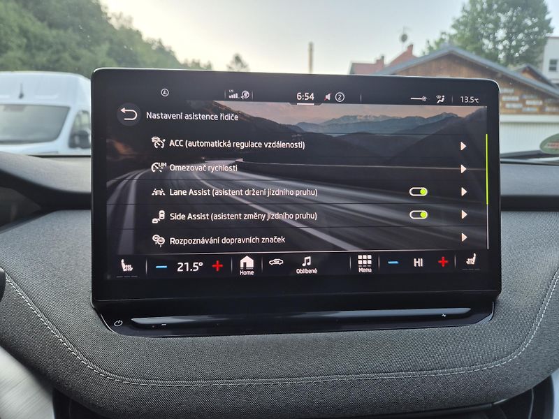 Škoda Enyaq 150kw, iV80 19ALU SOH 92% - fotka 25 z 45