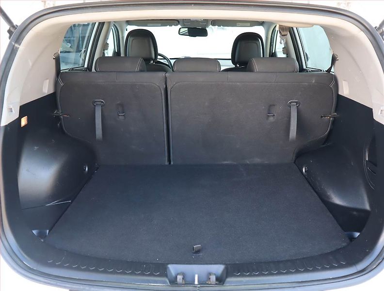 Kia Sportage (2011) Gold 2.0 CRDi, 4X4, Automat - fotka 13 z 17