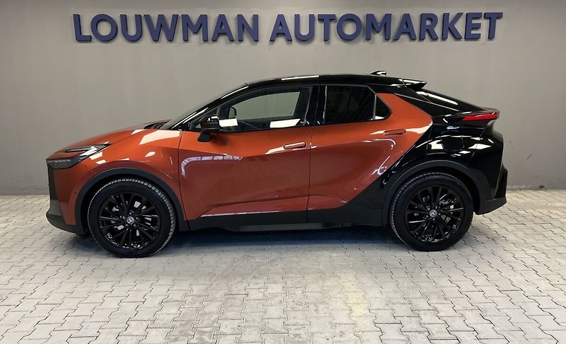 Toyota C-HR 2,0 PHEV TOKYO EDITION - fotka 3 z 19