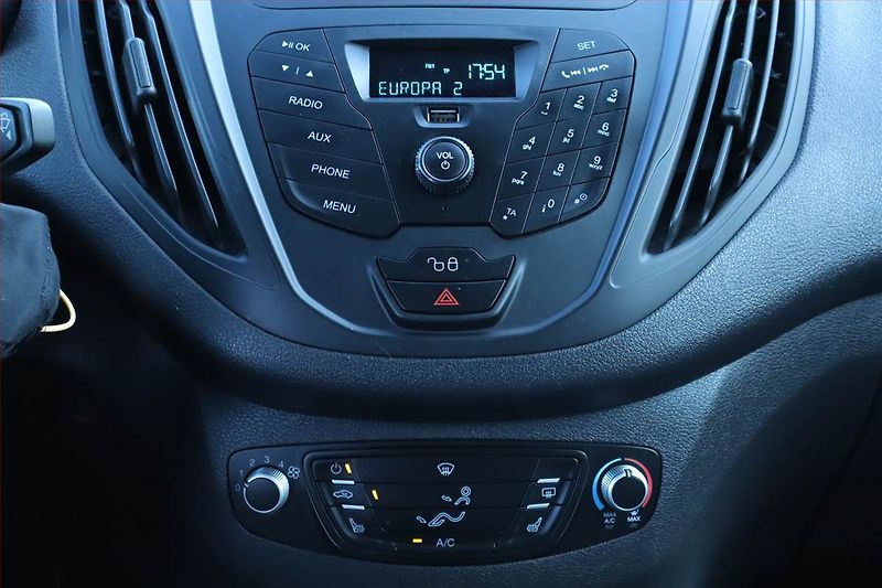 Ford Tourneo Courier (2018) Trend 1.5 TDCI, 5Míst, SR, DPH - fotka 12 z 18
