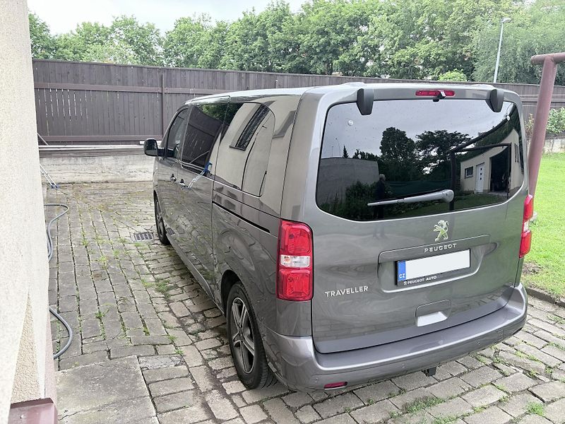 Peugeot Traveller (2018)  2.0 BlueHDi, 8 míst - fotka 5 z 27