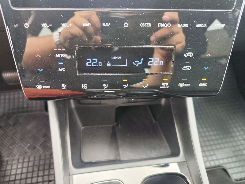 Hyundai Tucson 1.6 T-GDI/110kW Smart Navi DCT - fotka 22 z 34