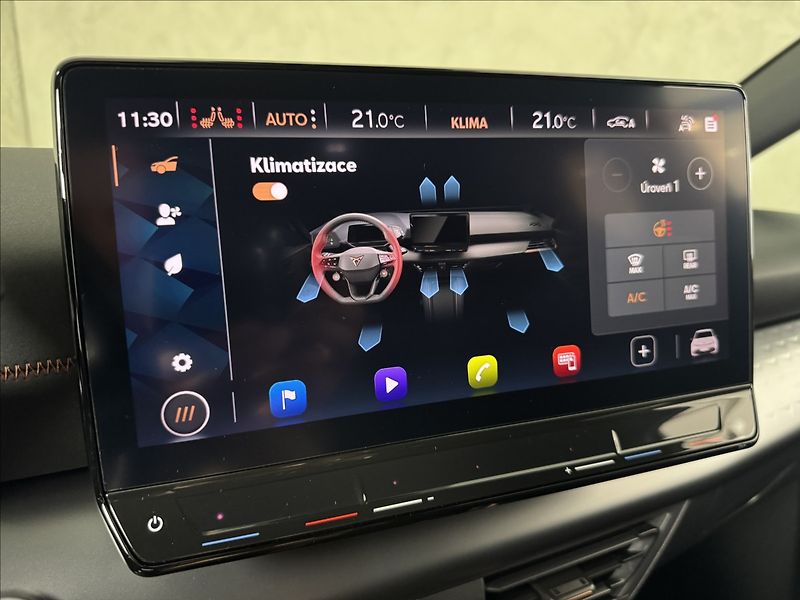 Cupra Born 150kW LED Tepelko Kamera - fotka 44 z 50