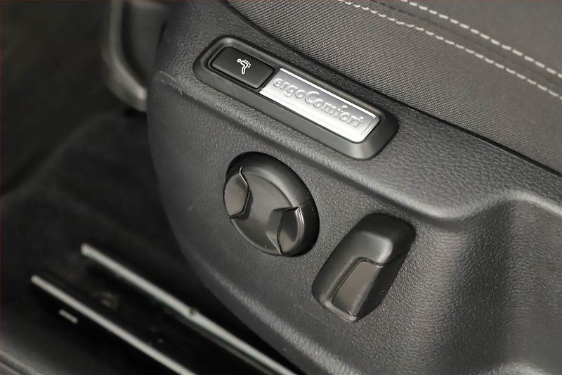 Volkswagen Passat (2015) 2.0 TDI, Automat, Navi - fotka 11 z 20