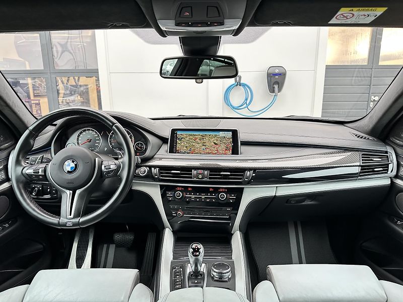 BMW X6 M - fotka 6 z 27