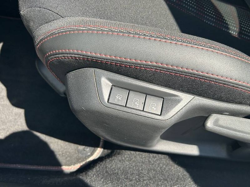 Peugeot 308 GT S&S EAT8 1.5 BlueHDi - fotka 7 z 23