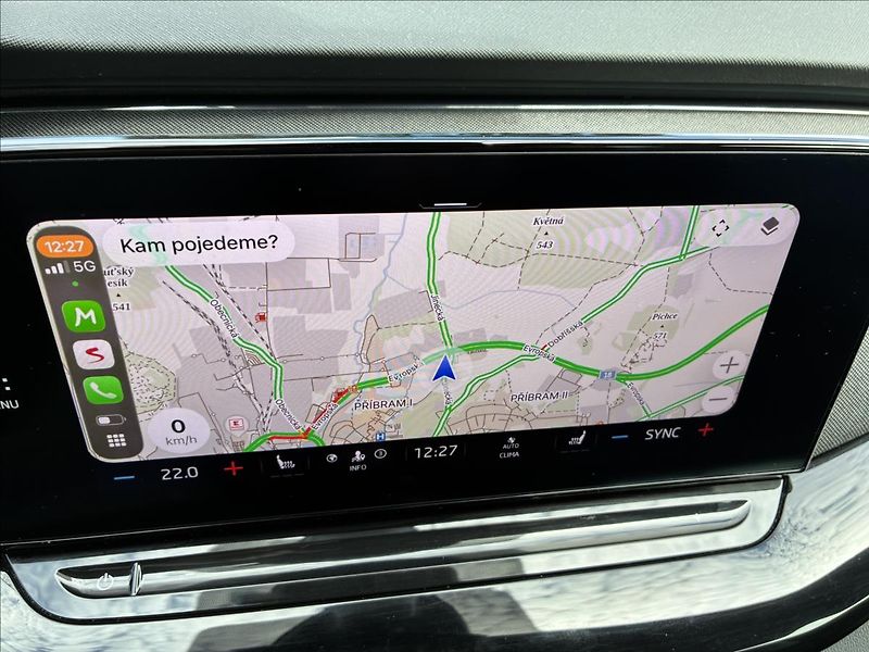Škoda Octavia 2,0 TAŽNÉ,EL.KUFR,HEAD-UP - fotka 28 z 32