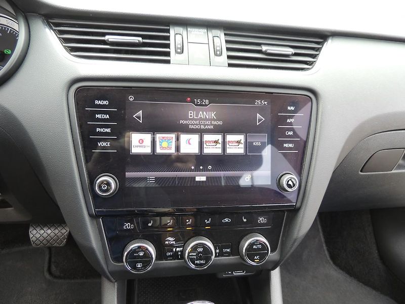 Škoda Octavia (2019) 2.0TSI,140kw,DSG,4x4,TZ,Style - fotka 29 z 49
