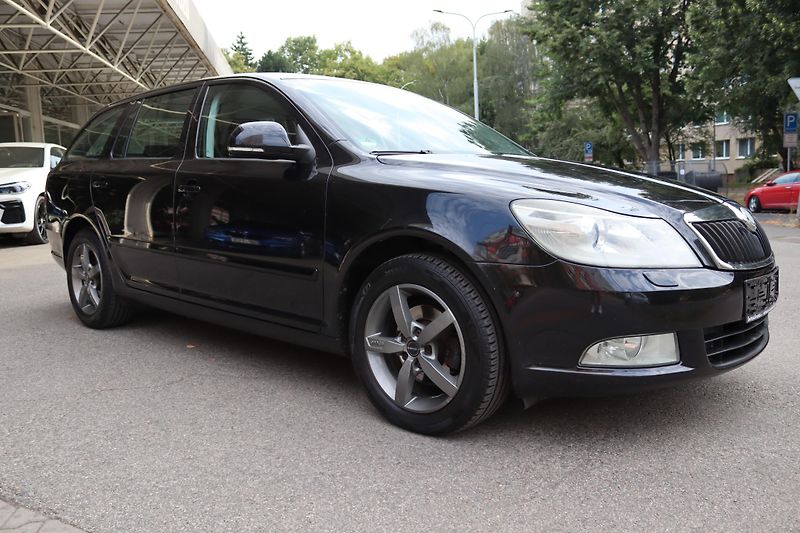 Škoda Octavia SERVISOVANÁ OCTAVIA - fotka 9 z 49