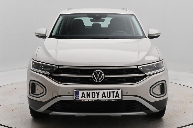 Volkswagen T-Roc 2,0 TDI 110 kW DSG STYLE Záruk - fotka 2 z 29
