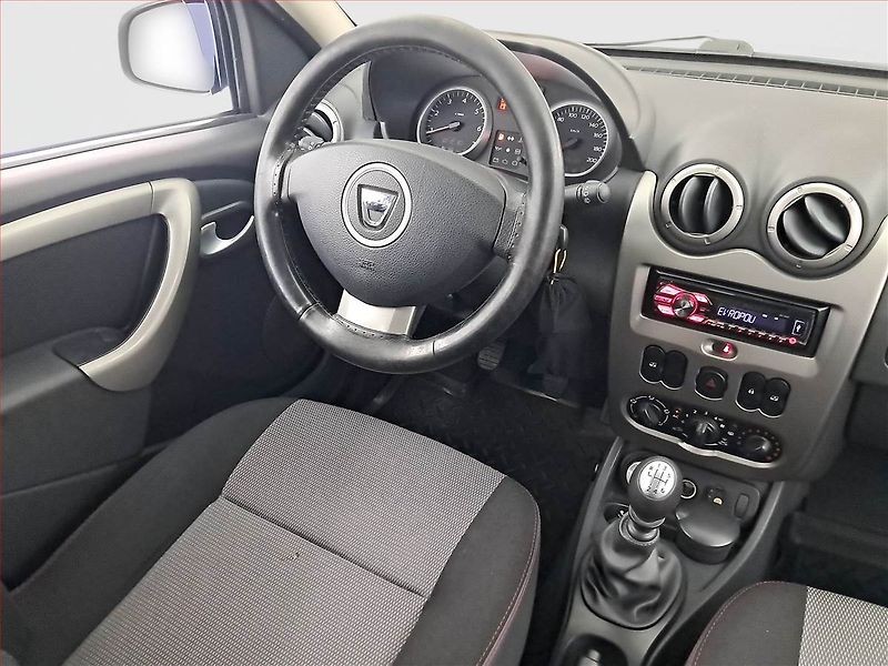 Dacia Duster (2013) 1.6 16V, LPG, 4X4 - fotka 7 z 14