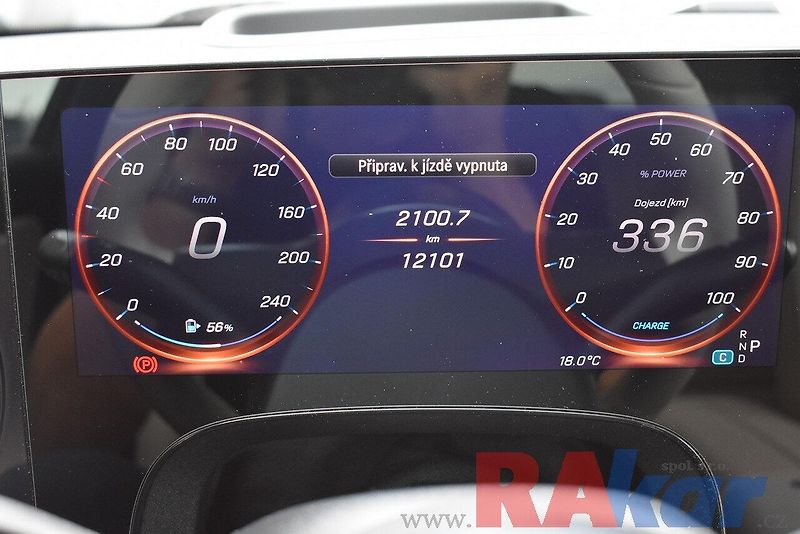 Mercedes-Benz CLA 350 EQ 4matic, Premium+/5let z - fotka 18 z 28
