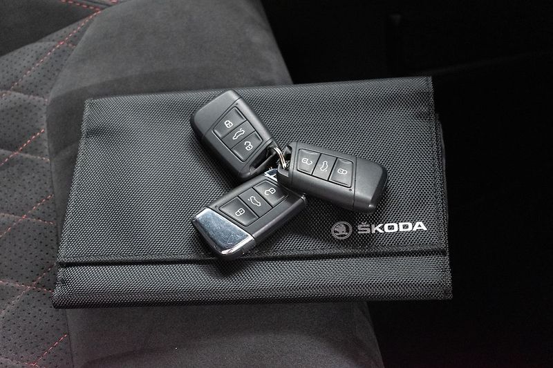 Škoda Kodiaq RS 2.0 TDI 176kW DPH*ČR 1.MAJ* - fotka 39 z 45