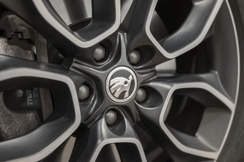 Škoda Kodiaq (2019) 2.0 TDI 140 kW 4x4 - fotka 34 z 39