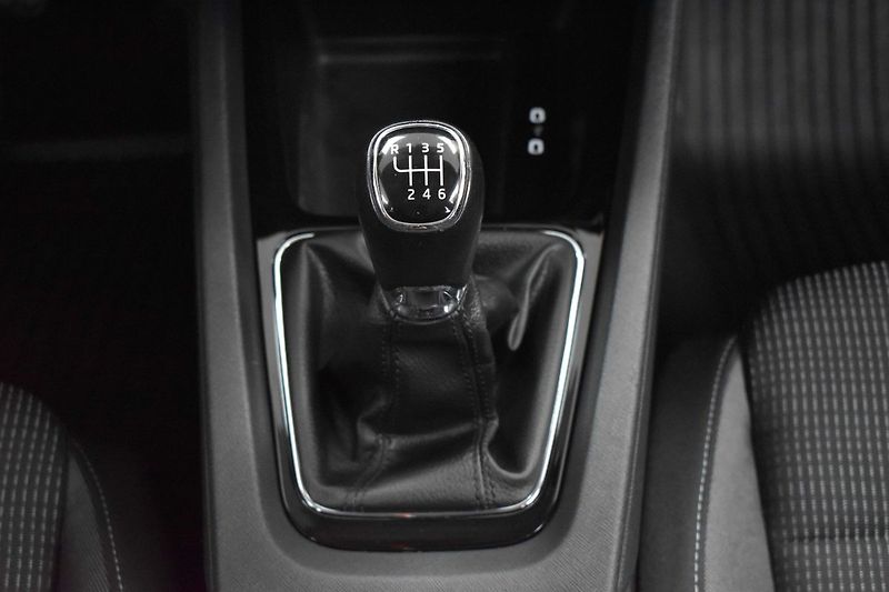 Škoda Octavia 2.0 TDI 110kW AMBITION+*ČR 1.M - fotka 19 z 38