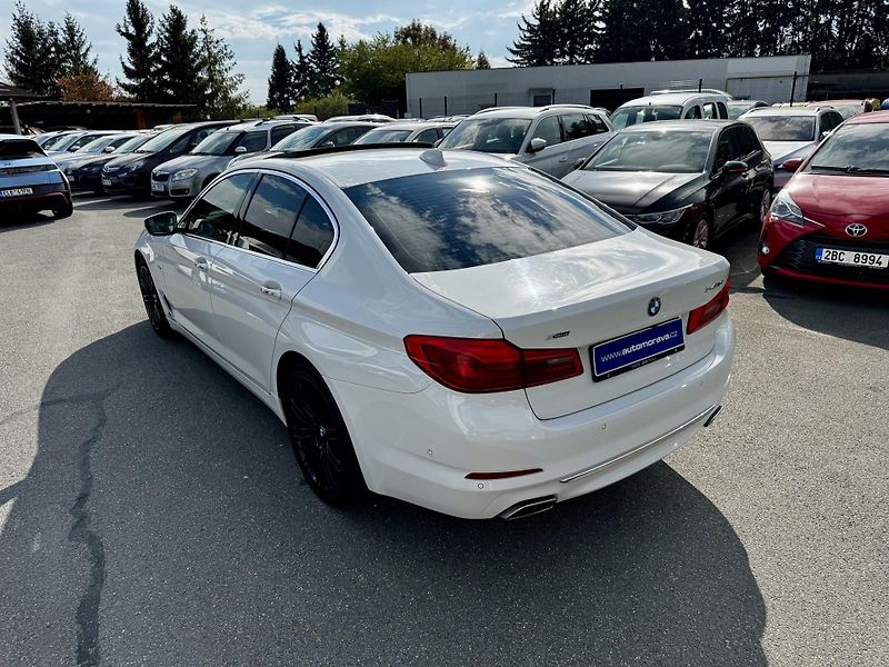 BMW Řada 5 (2018) 540D xDrive Luxury - CZ - fotka 6 z 28