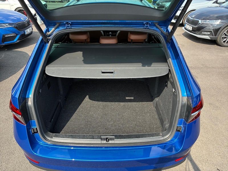 Škoda Superb (2023) L&K 2.0TDI 147kW DSG 4x4 CZ - fotka 6 z 11