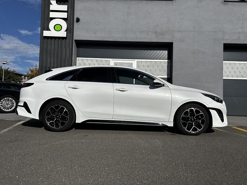 Kia Pro_Ceed (2023) GT-Line Plus 1.5 T-GDI  - fotka 2 z 13